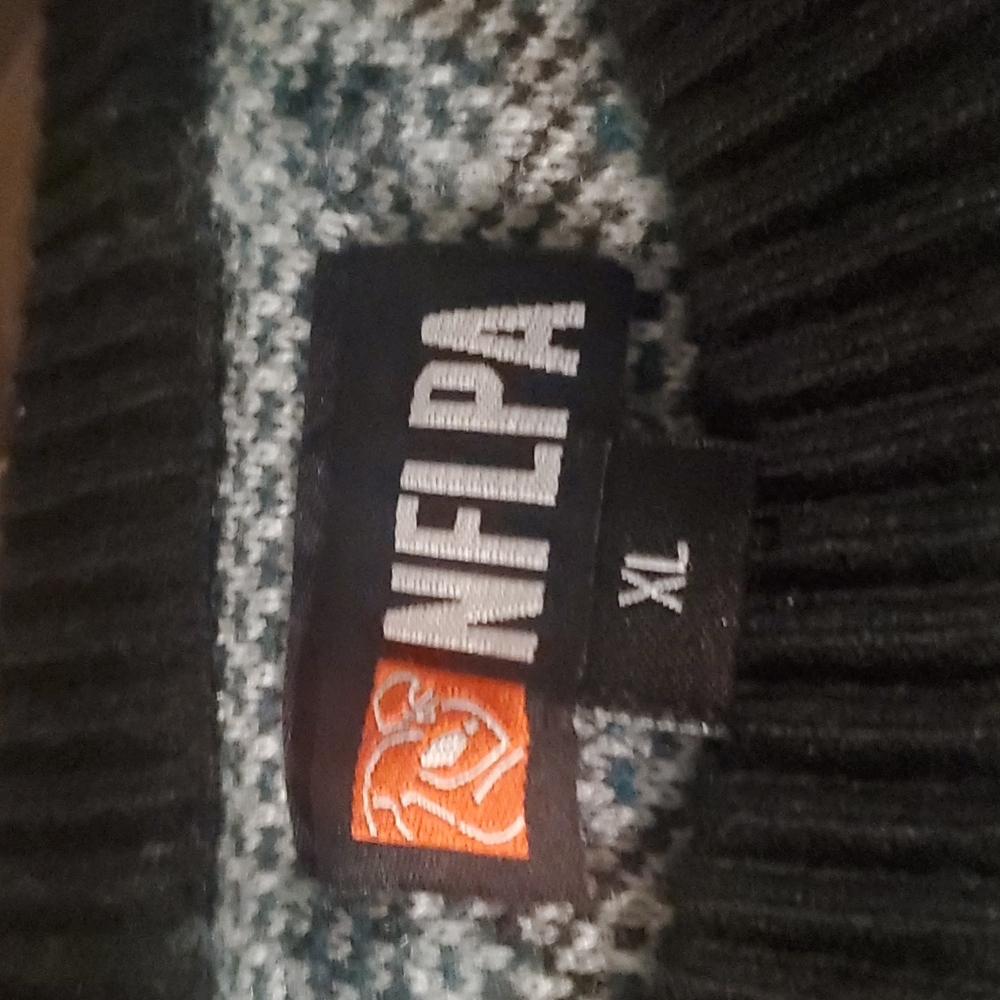 NFLPA Eagles sweatshirt - Picture 3 of 3